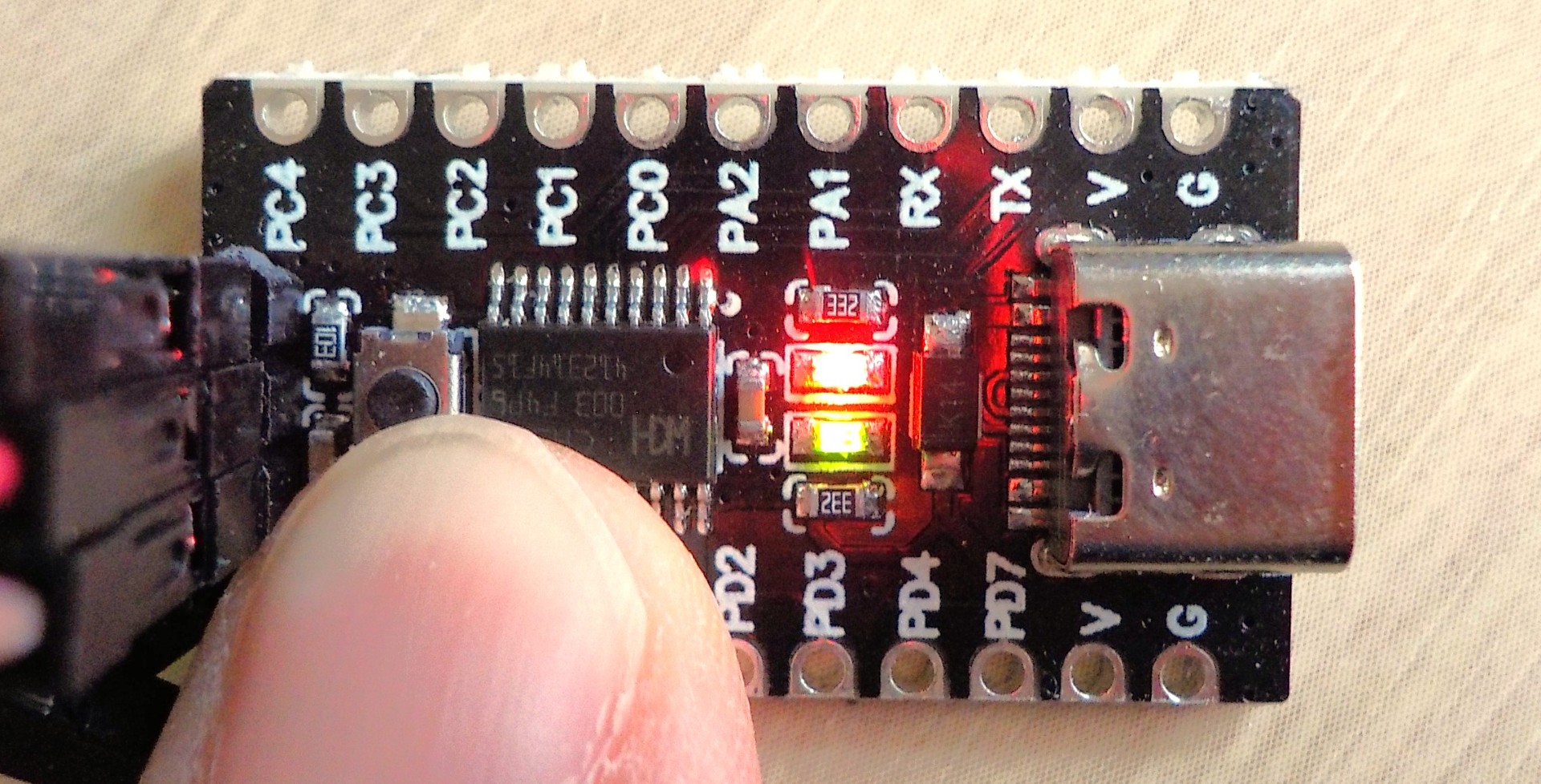 押しボタンスイッチ